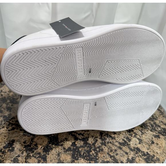 Tommy Hilfiger Jacalyn Men's Sneaker Size 11 - Picture 9 of 13